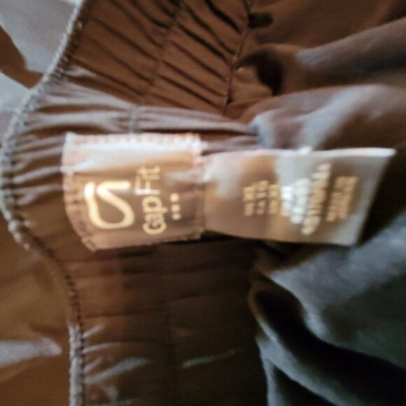 GAP WOMEN"S SHORT WITH WHITE STRIM LINE ALL AROUND - Picture 6 of 8